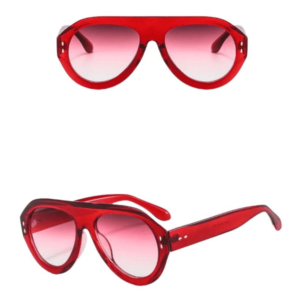 NWOT Chunky Resin Aviator Frame Sunglasses with Gradient lens in Red